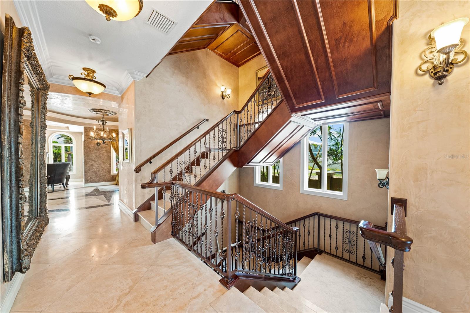 Sarasota, Florida, 34236, United States, 5 Bedrooms Bedrooms, ,6 BathroomsBathrooms,Residential,Active,1834475