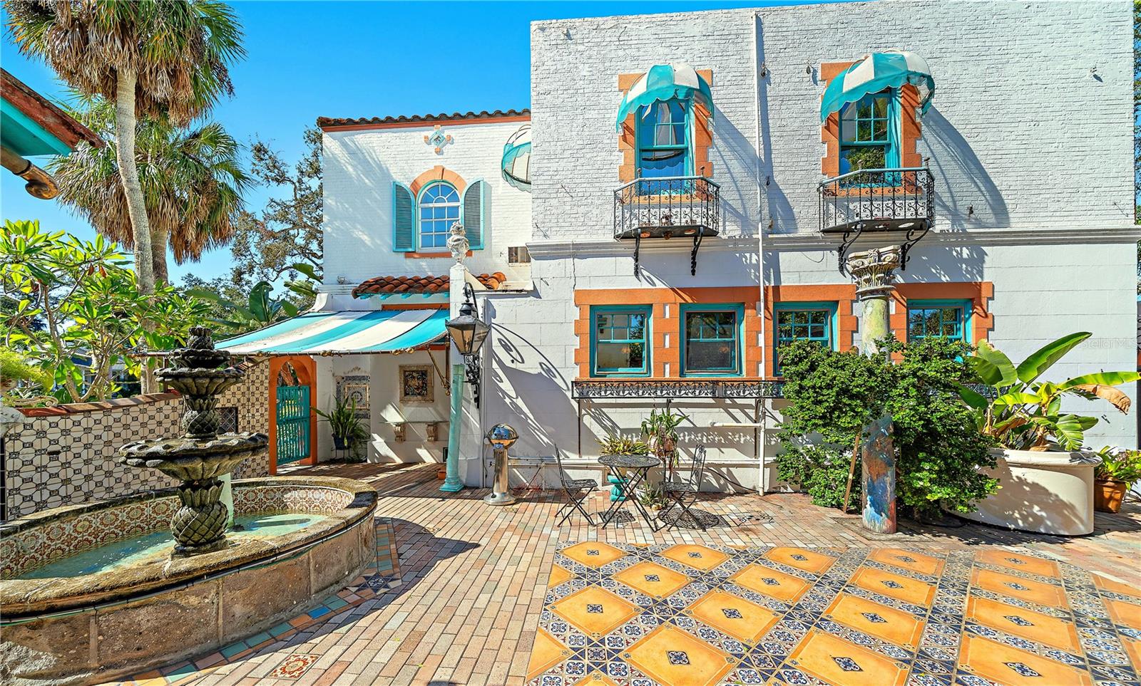 Sarasota, Florida, 34234, United States, 6 Bedrooms Bedrooms, ,5 BathroomsBathrooms,Residential,Active,2002321