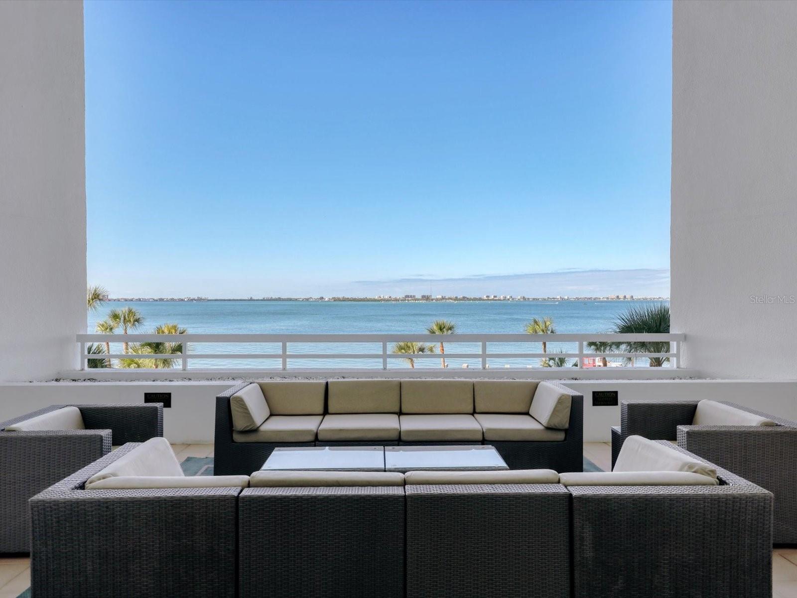 Sarasota, Florida, 34236, United States, 2 Bedrooms Bedrooms, ,2 BathroomsBathrooms,Residential,Active,1987245