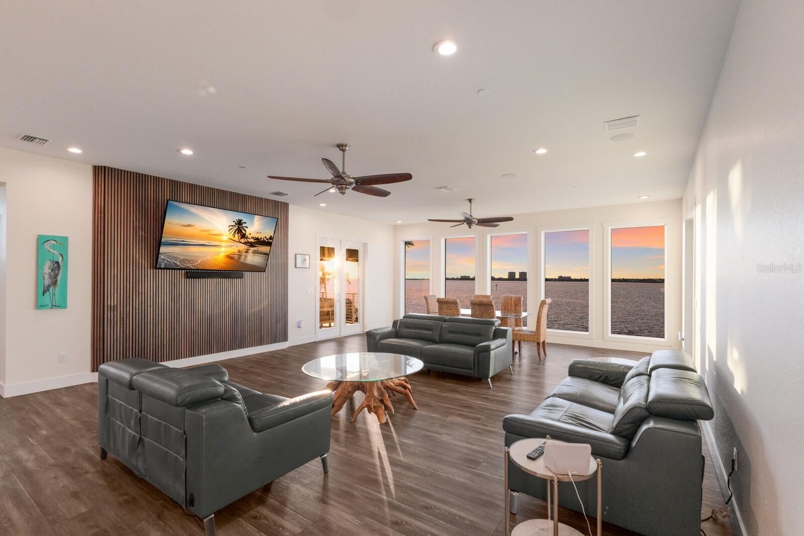 Bradenton, Florida, 34208, United States, ,5 BathroomsBathrooms,Residential,Active,1745633