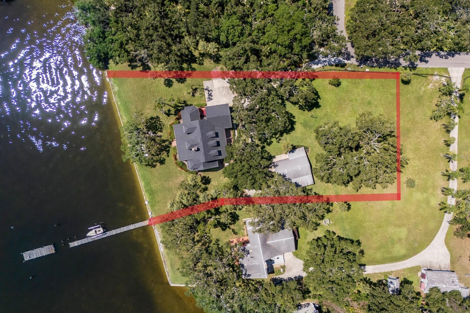 Palmetto, Florida, 34221, United States, 3 Bedrooms Bedrooms, ,4 BathroomsBathrooms,Residential,Active,1952285