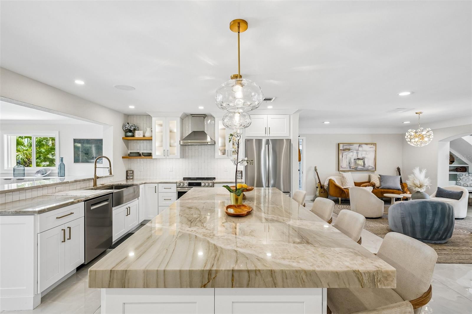 St Petersburg, Florida, 33703, United States, 5 Bedrooms Bedrooms, ,3 BathroomsBathrooms,Residential,Active,2051998