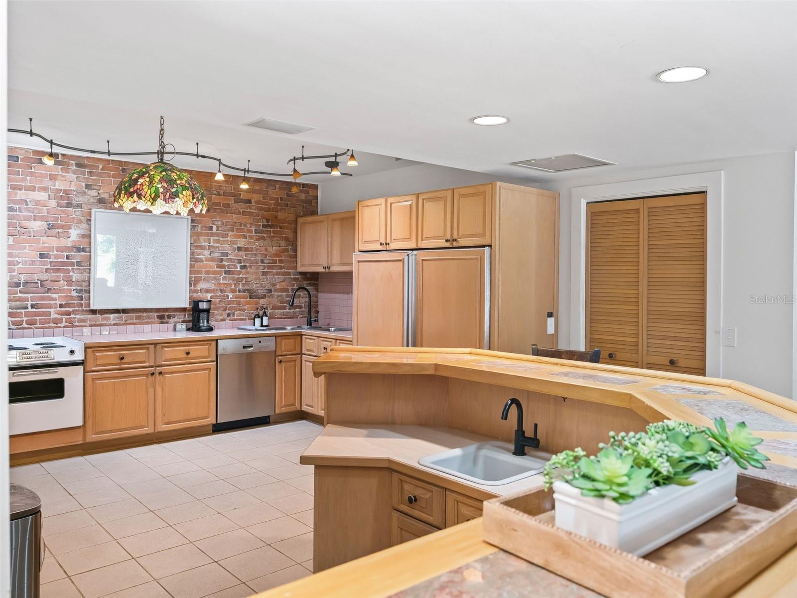 Ocala, Florida, 34471, United States, 5 Bedrooms Bedrooms, ,6 BathroomsBathrooms,Residential,Active,2012468