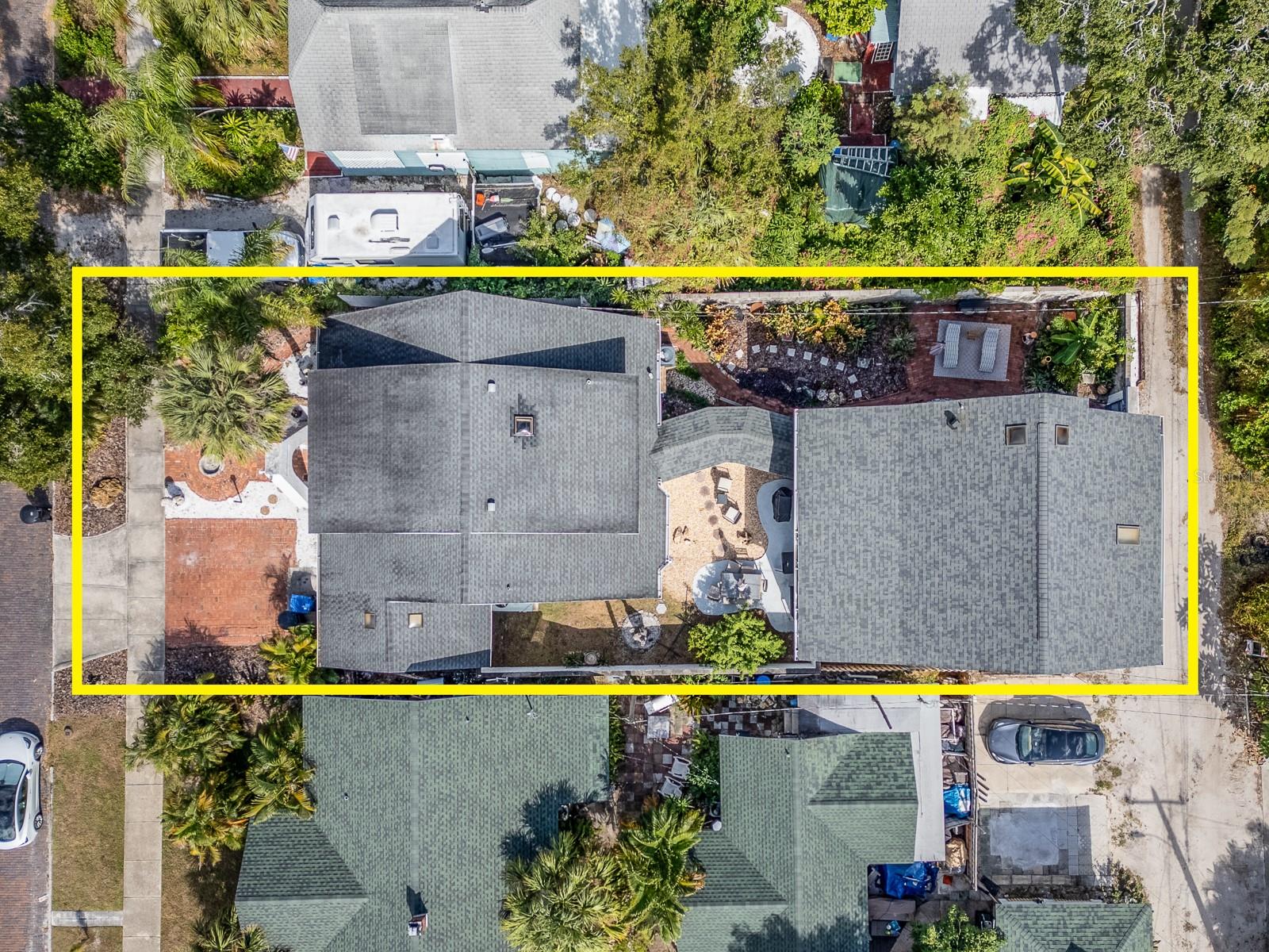 St Petersburg, Florida, 33705, United States, 6 Bedrooms Bedrooms, ,4 BathroomsBathrooms,Residential,Active,1986869