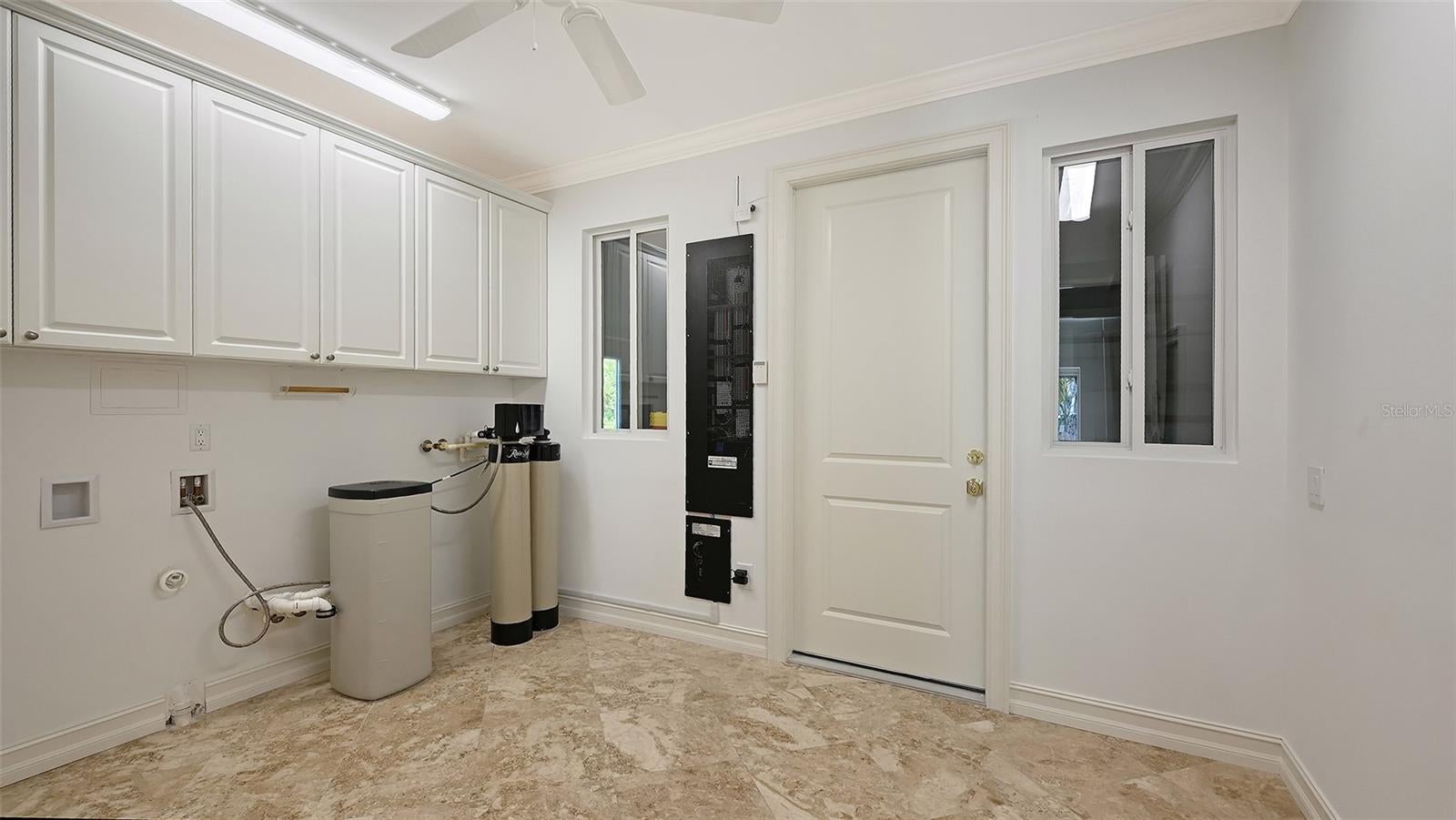 Longboat Key, Florida, 34228, United States, 4 Bedrooms Bedrooms, ,4 BathroomsBathrooms,Residential,Active,1926682