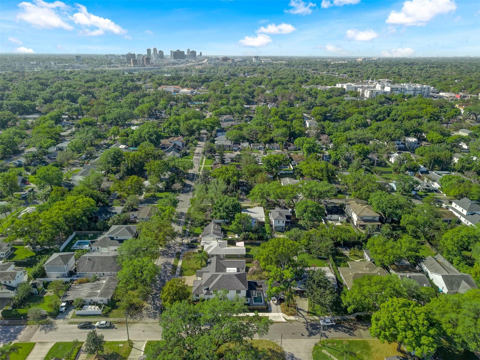 Orlando, Florida, 32804, United States, 5 Bedrooms Bedrooms, ,4 BathroomsBathrooms,Residential,Active,1702896