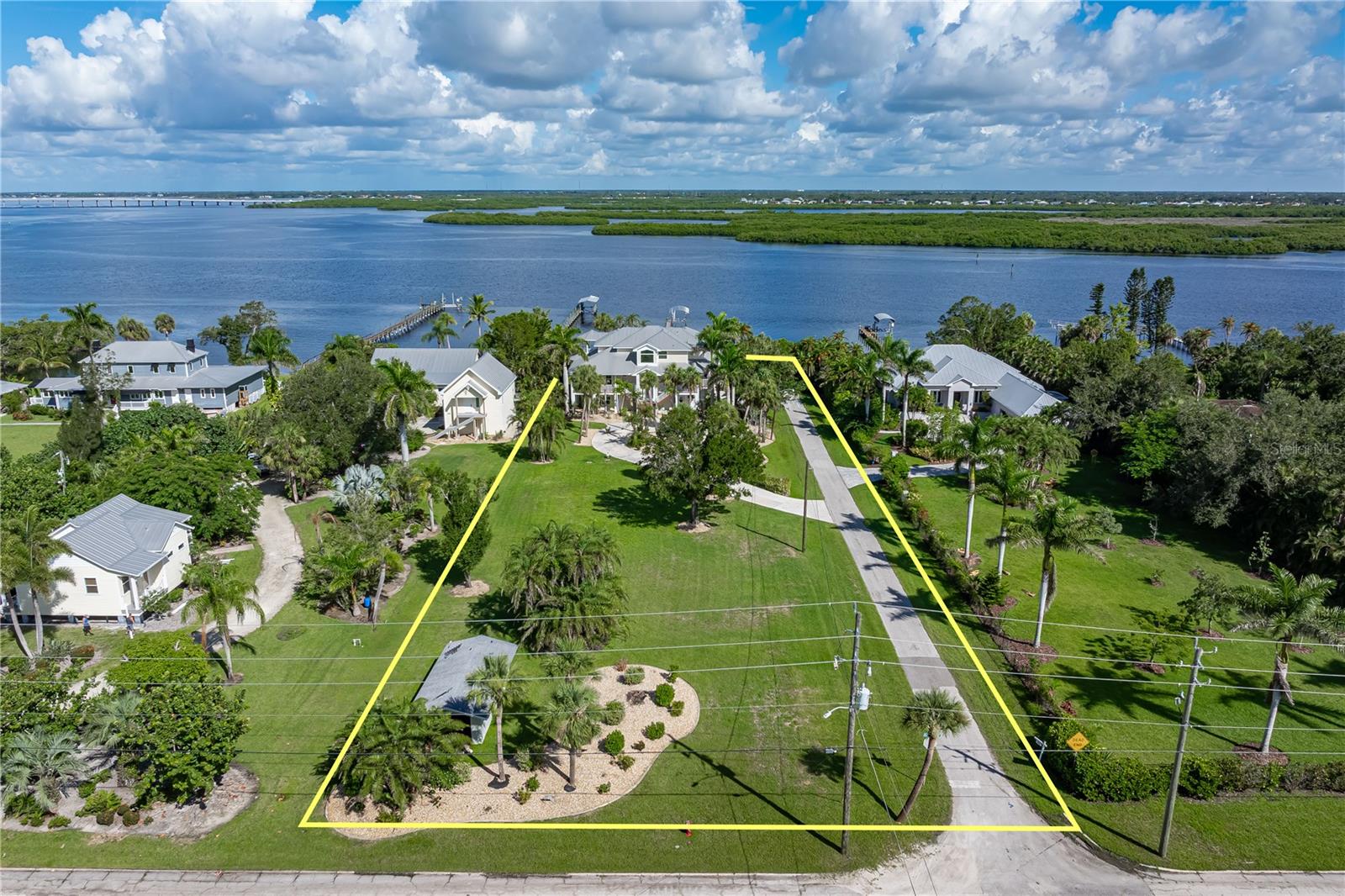 Punta Gorda, Florida, 33982, United States, 5 Bedrooms Bedrooms, ,4 BathroomsBathrooms,Residential,Active,1905353