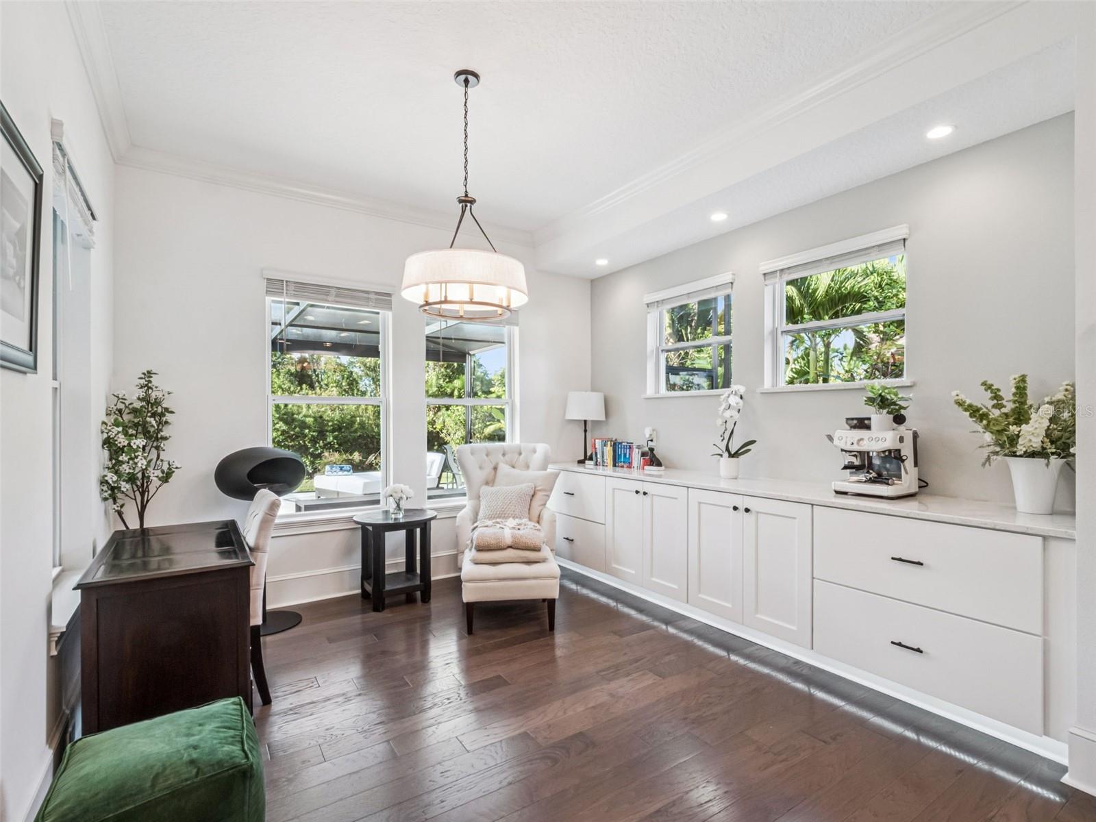 Winter Garden, Florida, 34787, United States, 5 Bedrooms Bedrooms, ,5 BathroomsBathrooms,Residential,Active,1969652