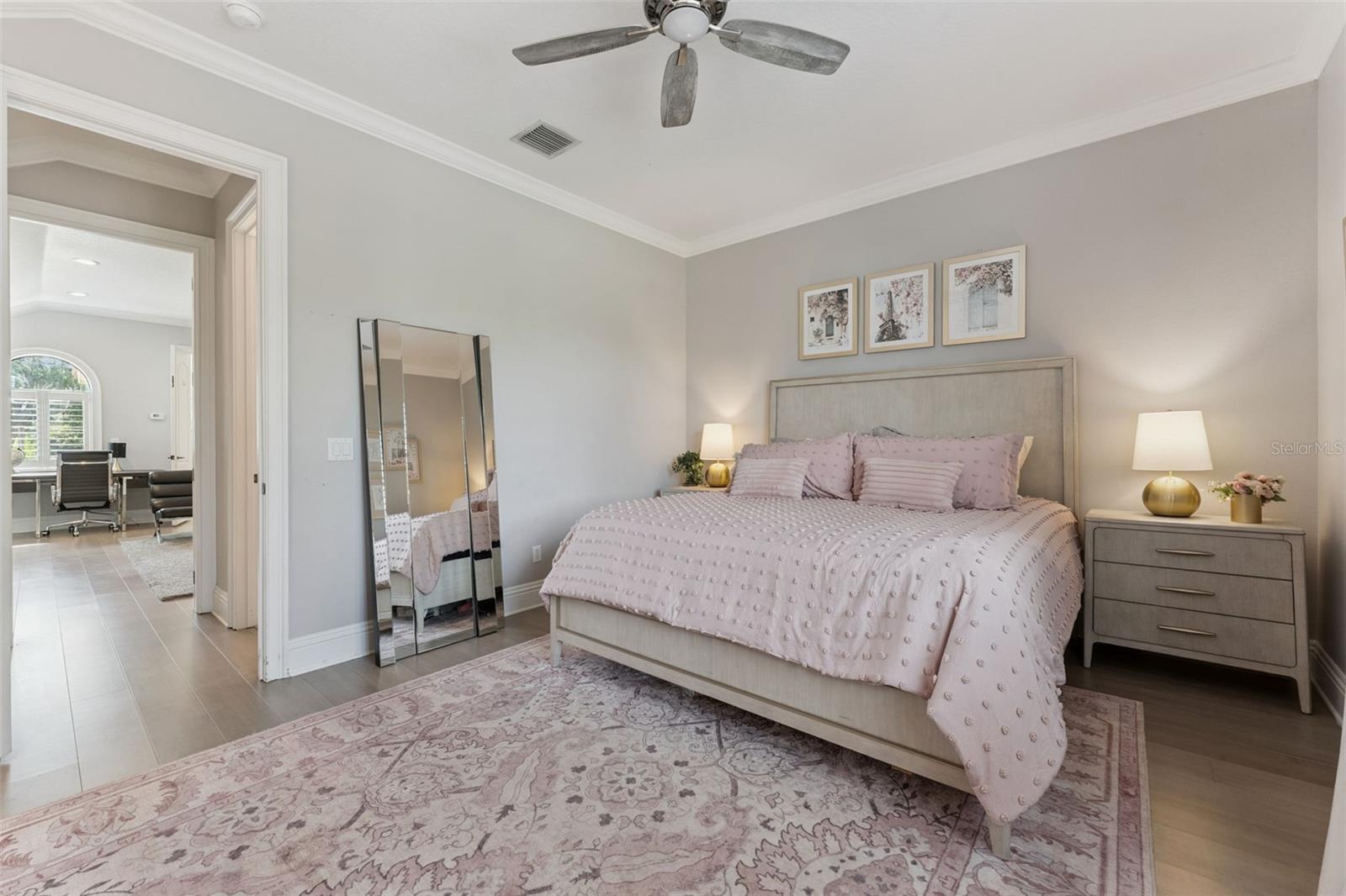 Windermere, Florida, 34786, United States, 5 Bedrooms Bedrooms, ,4 BathroomsBathrooms,Residential,Pending,2052045