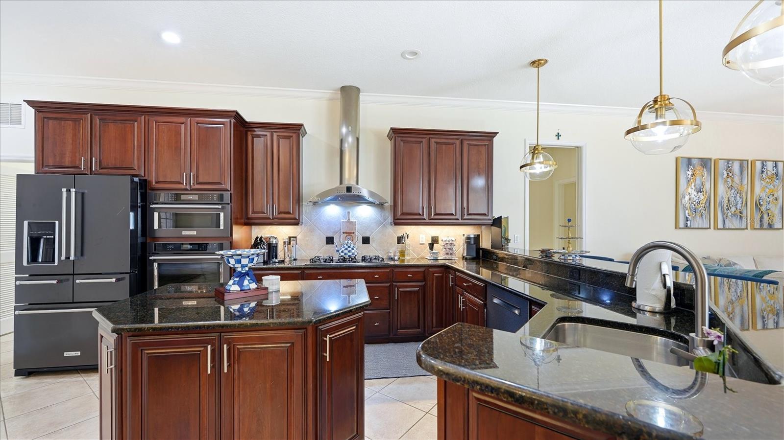 Sarasota, Florida, 34240, United States, 5 Bedrooms Bedrooms, ,4 BathroomsBathrooms,Residential,Active,2051990