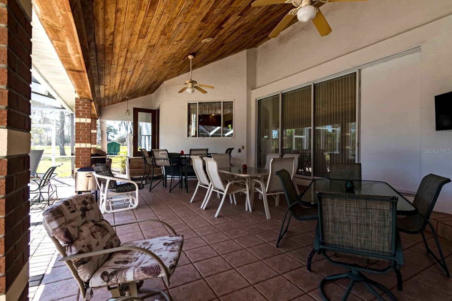 New Port Richey, Florida, 34654, United States, 4 Bedrooms Bedrooms, ,5 BathroomsBathrooms,Residential,Active,1963410