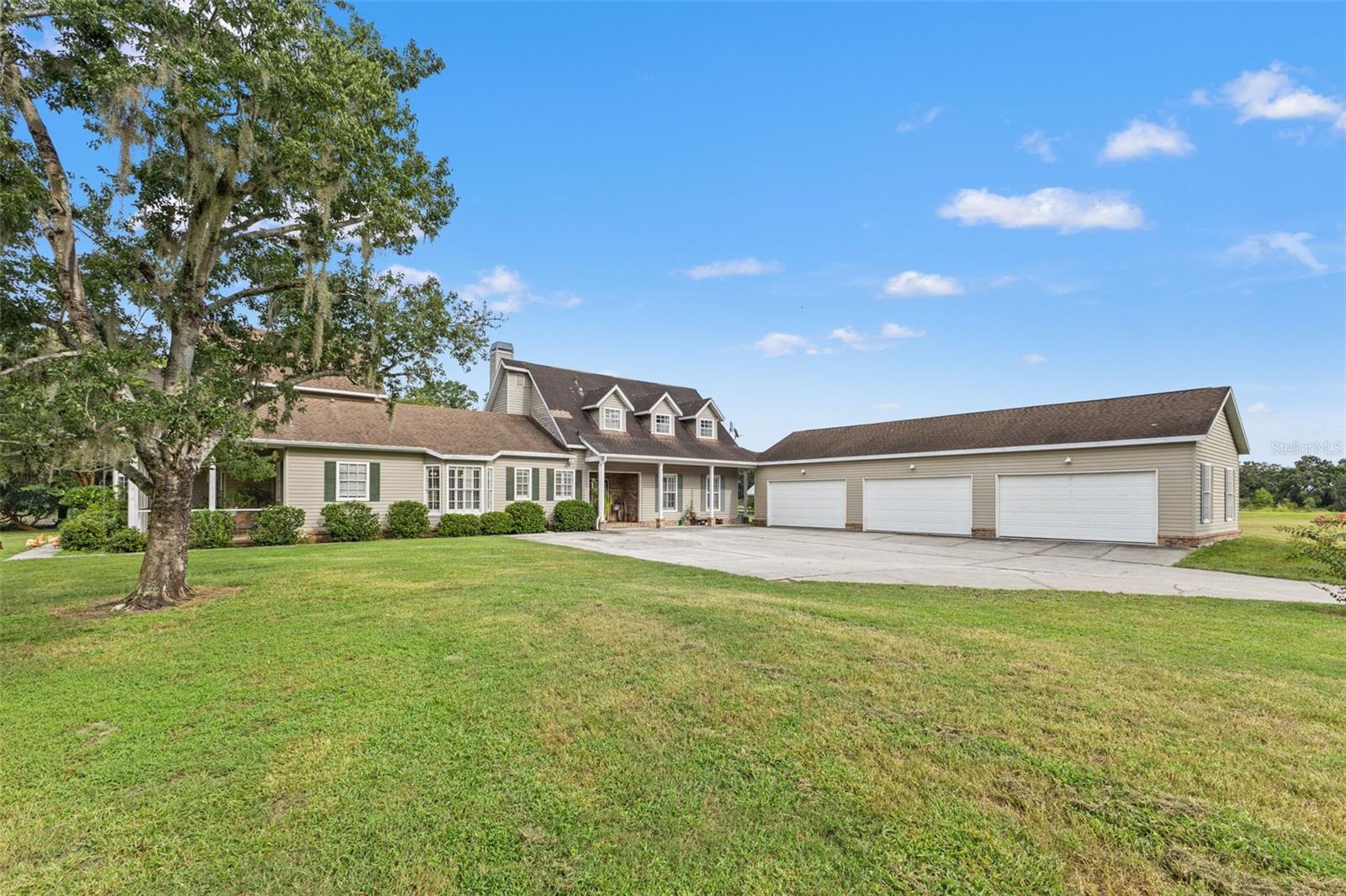 Brooksville, Florida, 34602, United States, 4 Bedrooms Bedrooms, ,6 BathroomsBathrooms,Residential,Active,1919396 Brooksville, Florida, 34602, United States, 4 Bedrooms Bedrooms, ,6 BathroomsBathrooms,Residential,Active,1919396