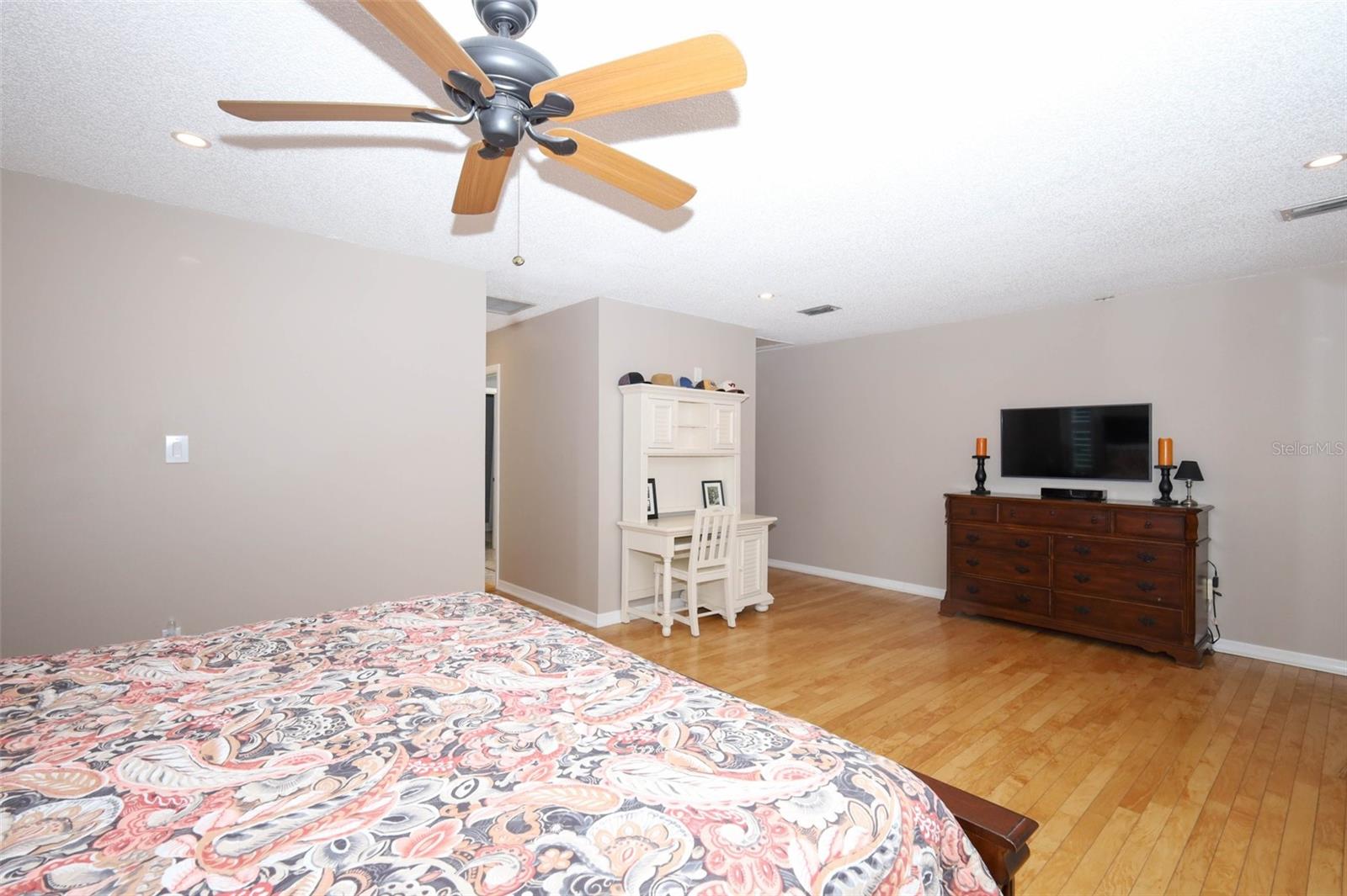 New Smyrna Beach, Florida, 32169, United States, 4 Bedrooms Bedrooms, ,4 BathroomsBathrooms,Residential,Active,1985597