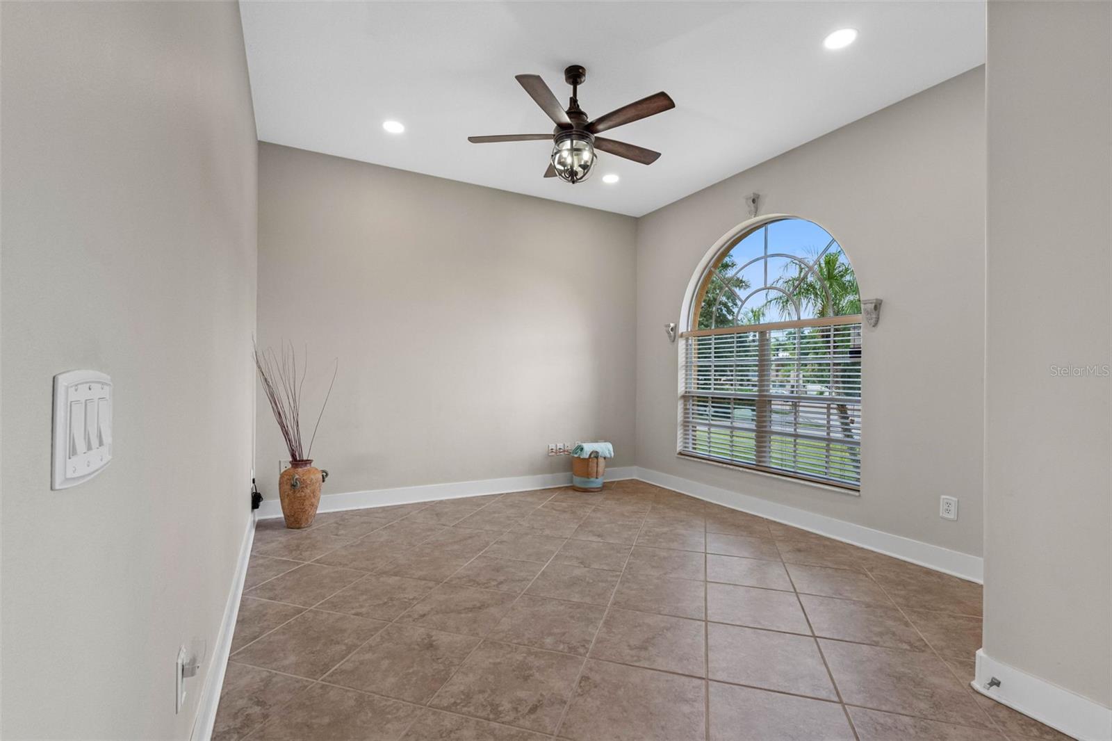 Oldsmar, Florida, 34677, United States, 4 Bedrooms Bedrooms, ,3 BathroomsBathrooms,Residential,Active,1933884