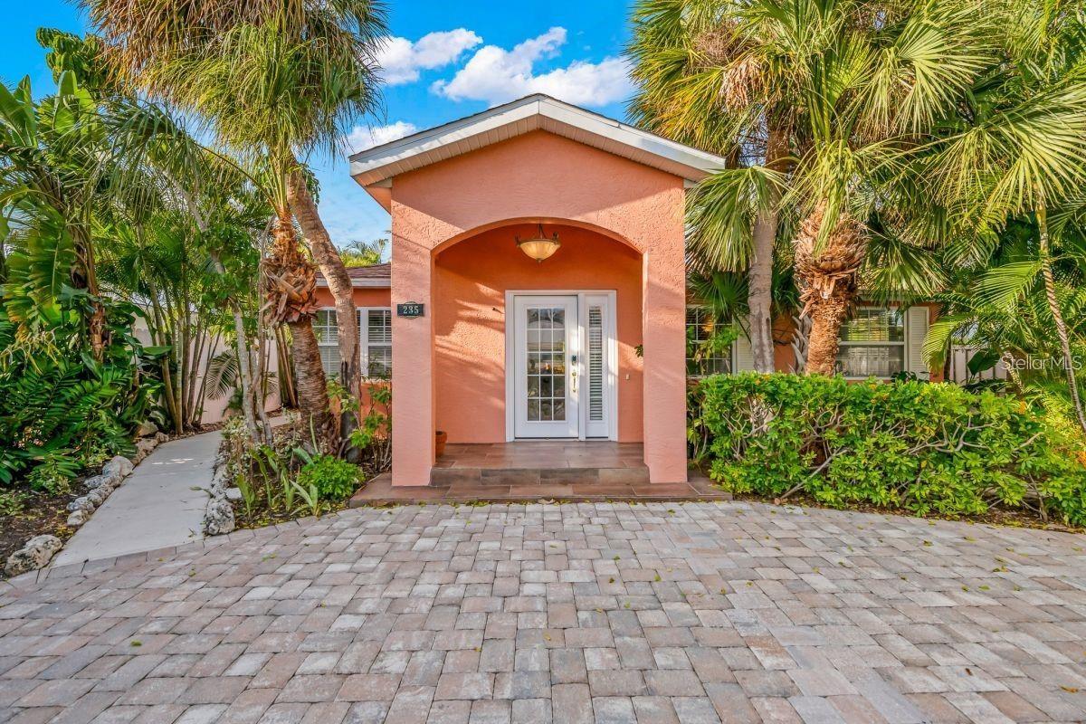 Sarasota, Florida, 34236, United States, 2 Bedrooms Bedrooms, ,2 BathroomsBathrooms,Residential,Active,1702507