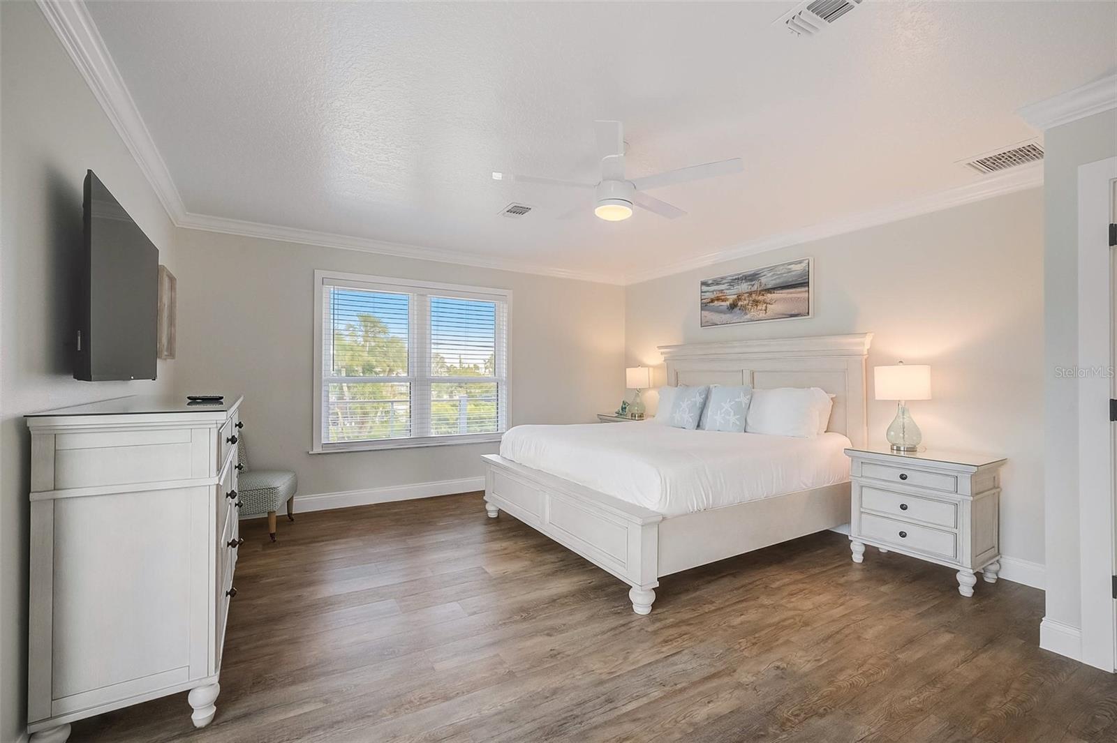 Holmes Beach, Florida, 34217, United States, 4 Bedrooms Bedrooms, ,3 BathroomsBathrooms,Residential,Active,2008300