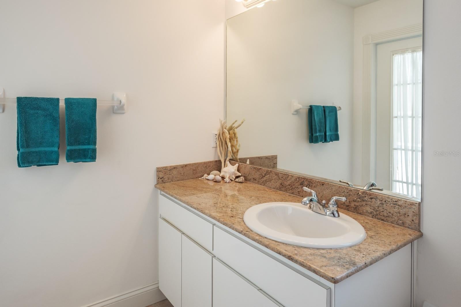 Tarpon Springs, Florida, 34688, United States, 4 Bedrooms Bedrooms, ,4 BathroomsBathrooms,Residential,Active,1841287