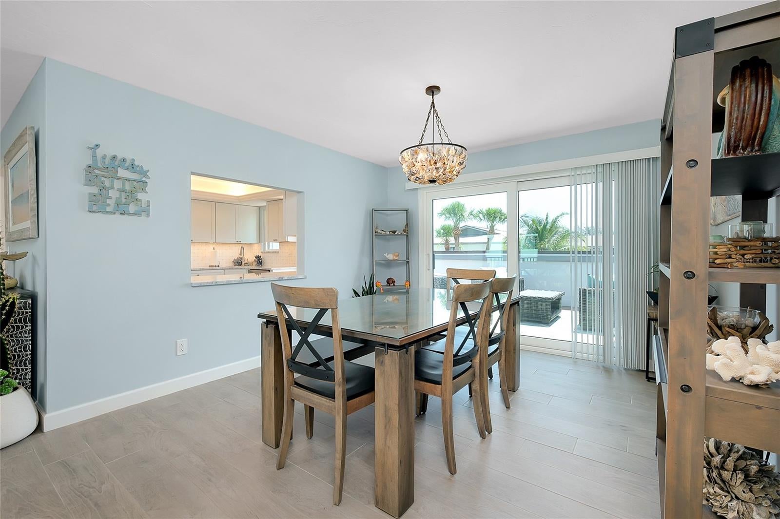 Sarasota, Florida, 34242, United States, 3 Bedrooms Bedrooms, ,2 BathroomsBathrooms,Residential,Active,1987232