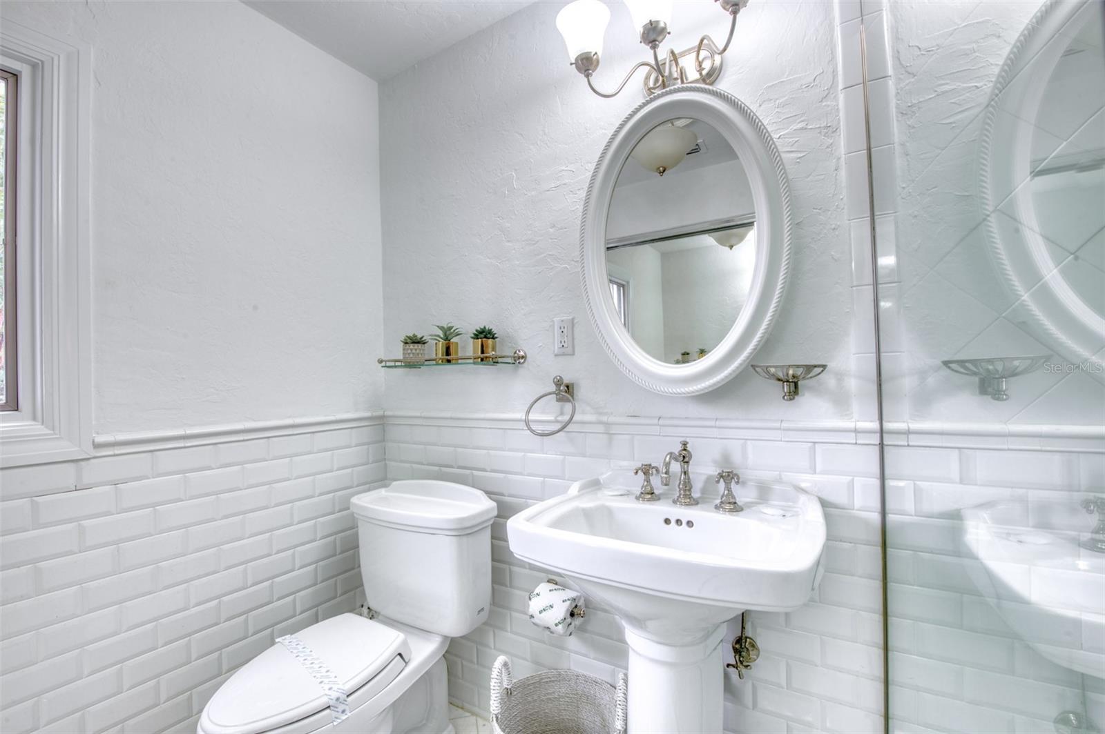 Sarasota, Florida, 34236, United States, 4 Bedrooms Bedrooms, ,4 BathroomsBathrooms,Residential,Active,2045025
