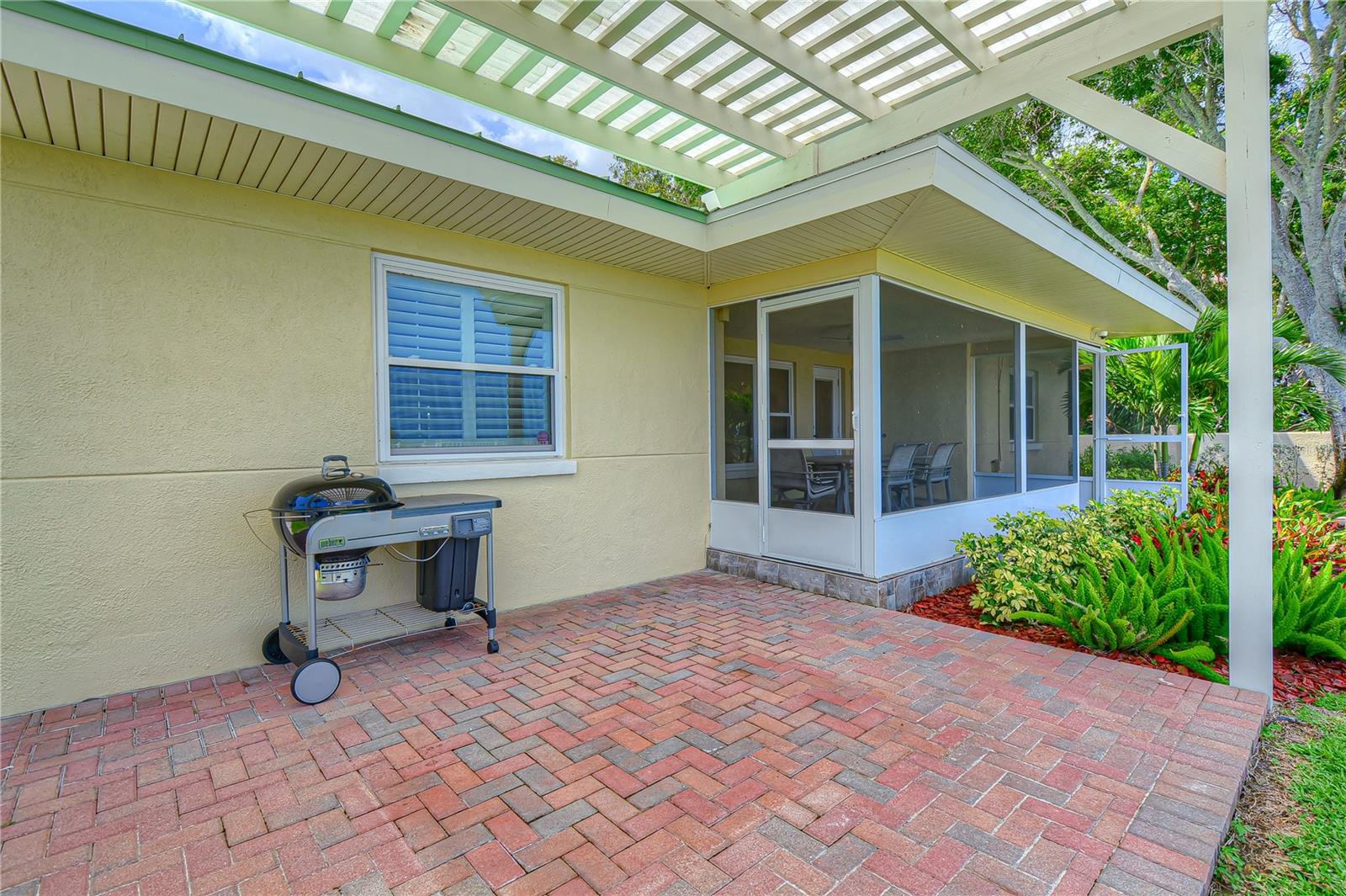 Dunedin, Florida, 34698, United States, 3 Bedrooms Bedrooms, ,3 BathroomsBathrooms,Residential,Active,1994972