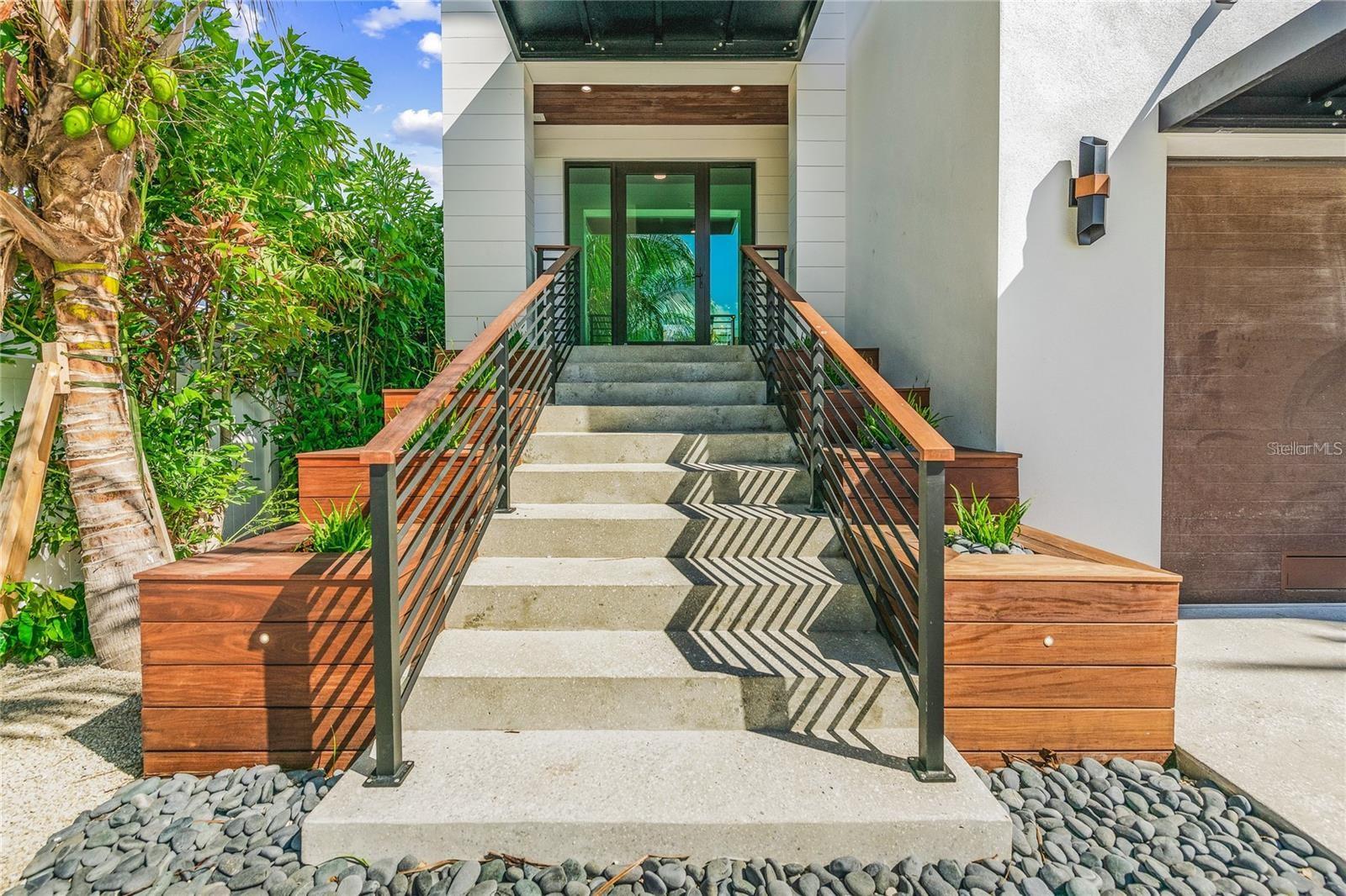 Sarasota, Florida, 34236, United States, 6 Bedrooms Bedrooms, ,8 BathroomsBathrooms,Residential,Active,1773155