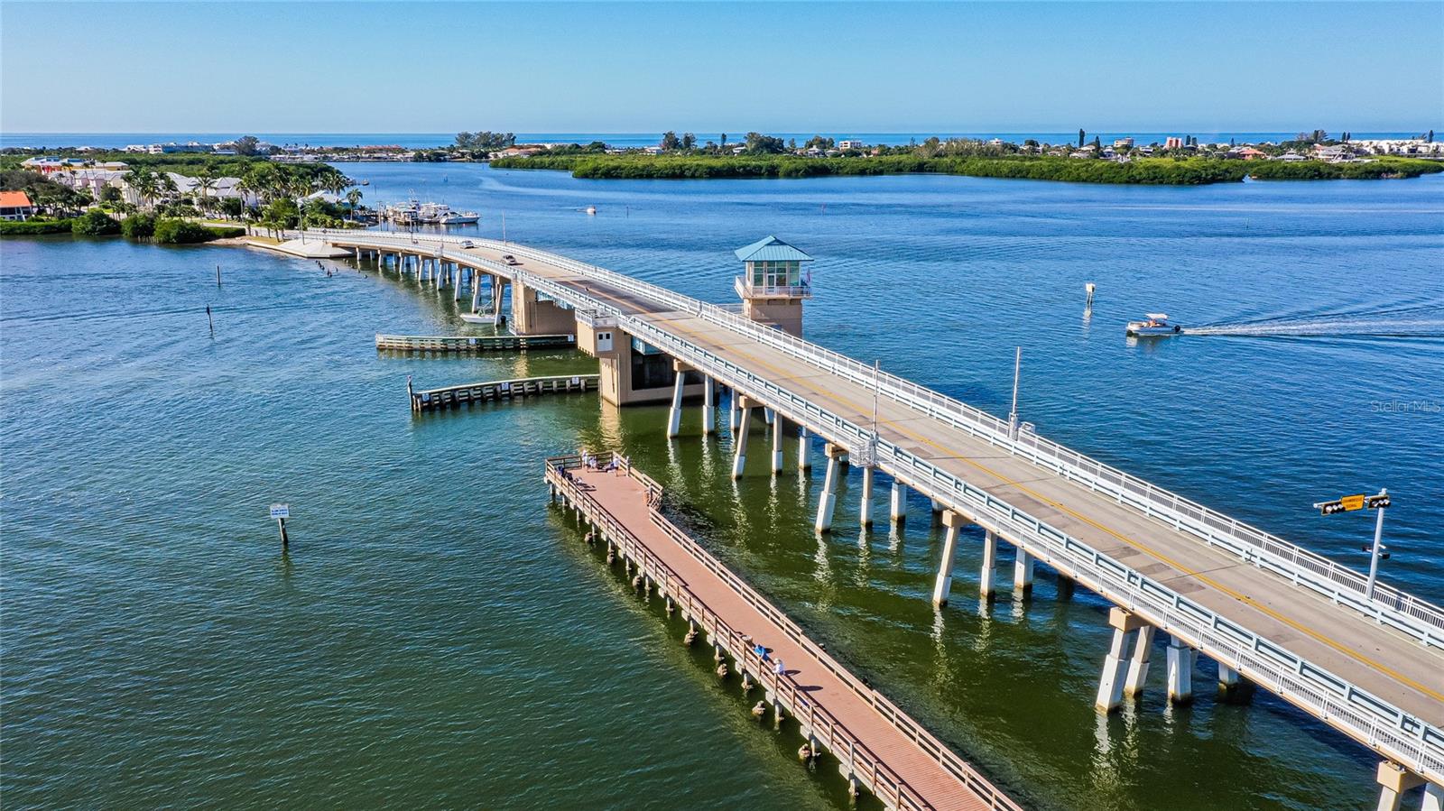 Englewood, Florida, 34223, United States, 4 Bedrooms Bedrooms, ,6 BathroomsBathrooms,Residential,Active,2013660