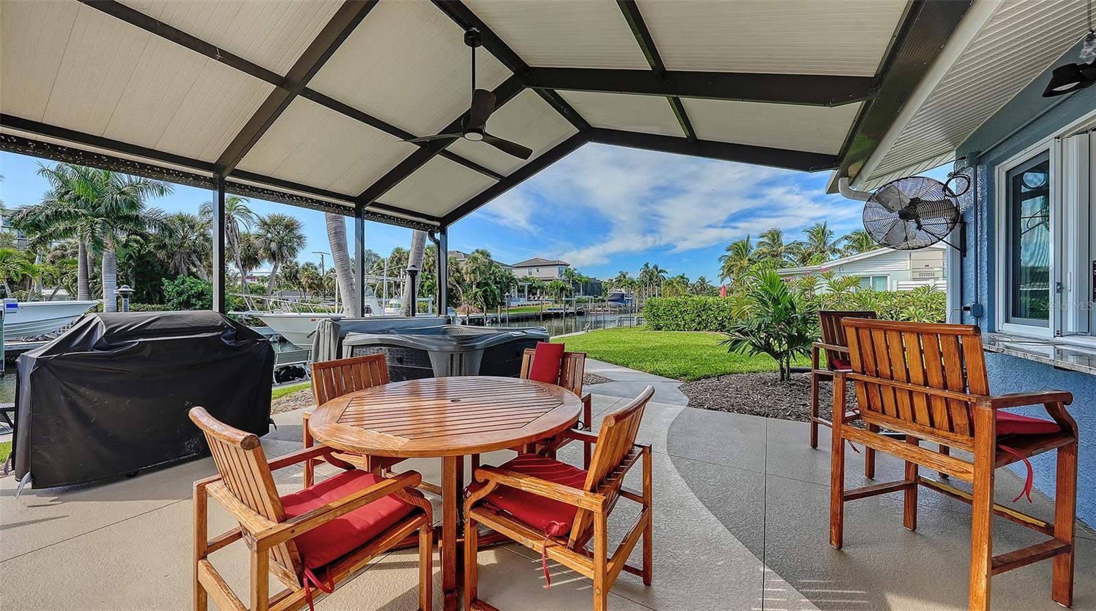 Sarasota, Florida, 34242, United States, 2 Bedrooms Bedrooms, ,2 BathroomsBathrooms,Residential,Active,1971807