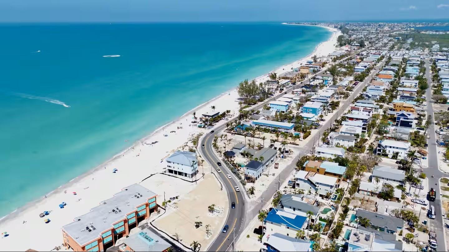 Bradenton Beach, Florida, 34217, United States, 7 Bedrooms Bedrooms, ,7 BathroomsBathrooms,Residential,Active,1971023