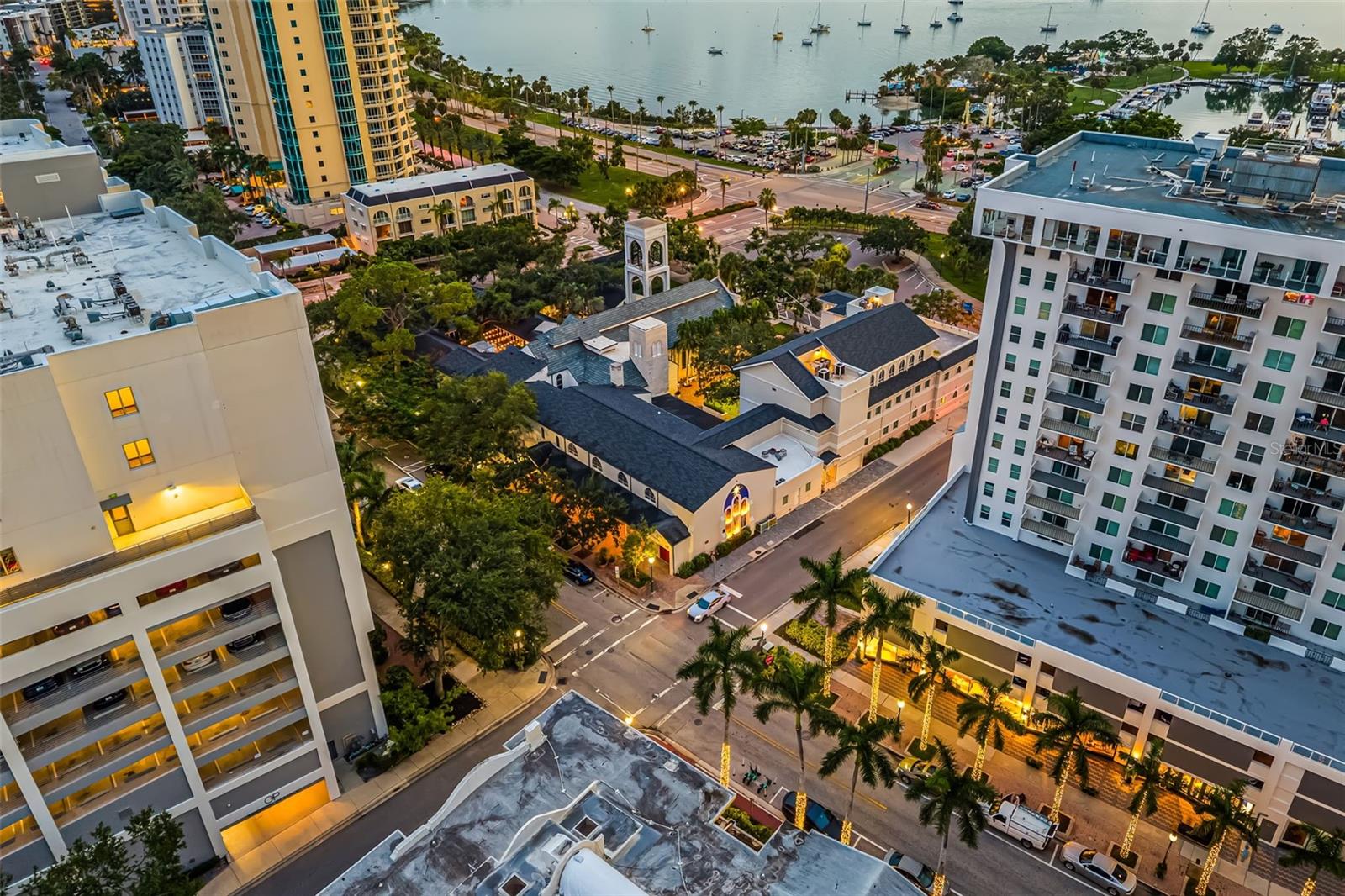 Sarasota, Florida, 34231, United States, 4 Bedrooms Bedrooms, ,3 BathroomsBathrooms,Residential,Active,1922484