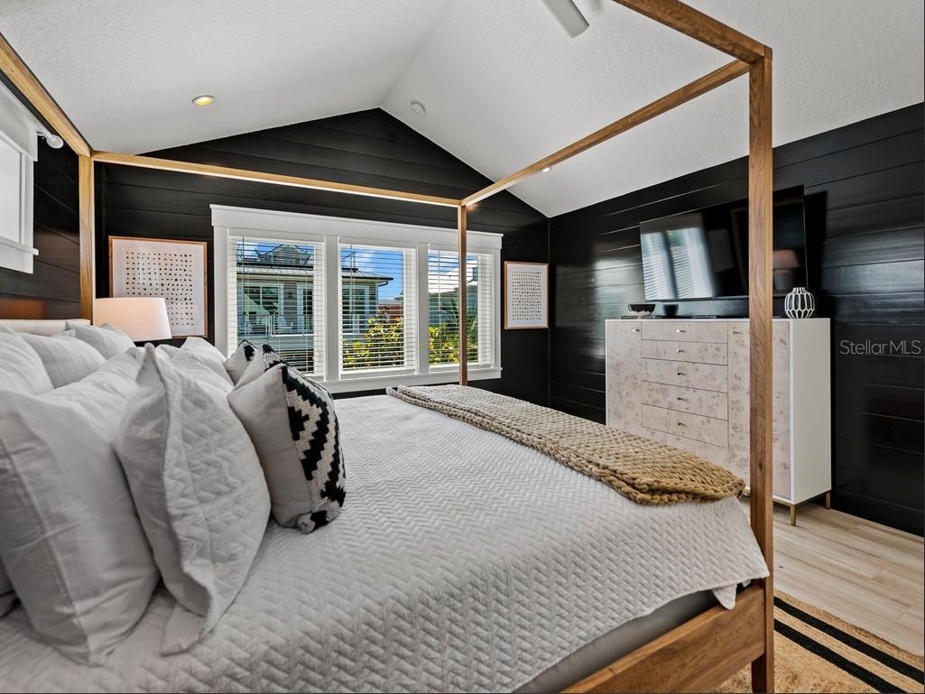 Sarasota, Florida, 34236, United States, 8 Bedrooms Bedrooms, ,10 BathroomsBathrooms,Residential,Active,2044131