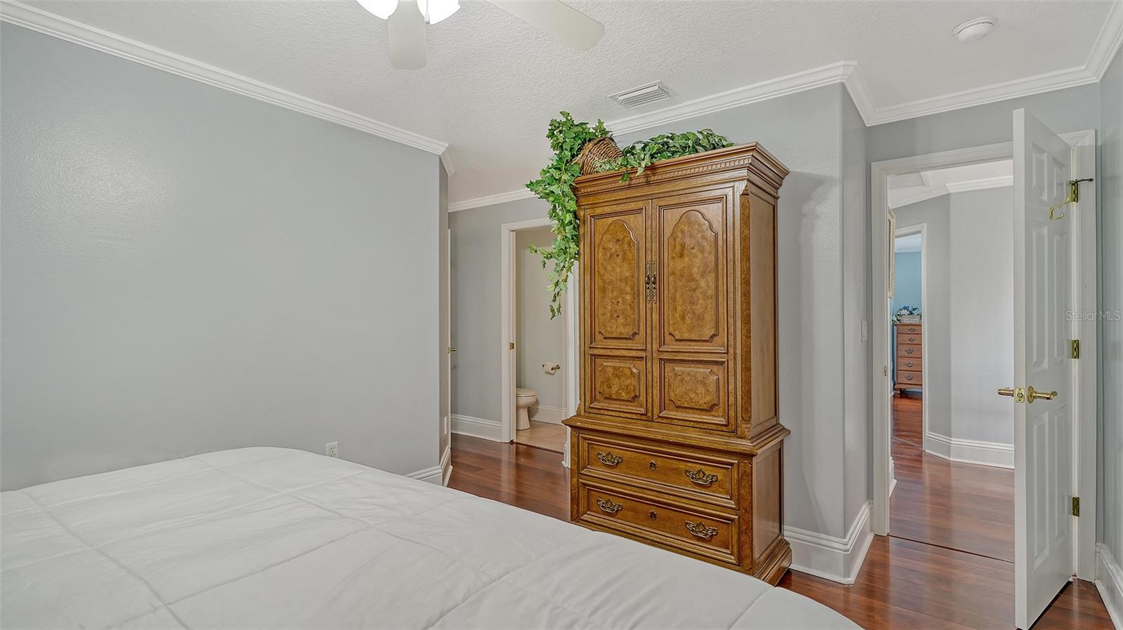 Sarasota, Florida, 34241, United States, 5 Bedrooms Bedrooms, ,4 BathroomsBathrooms,Residential,Active,1888985