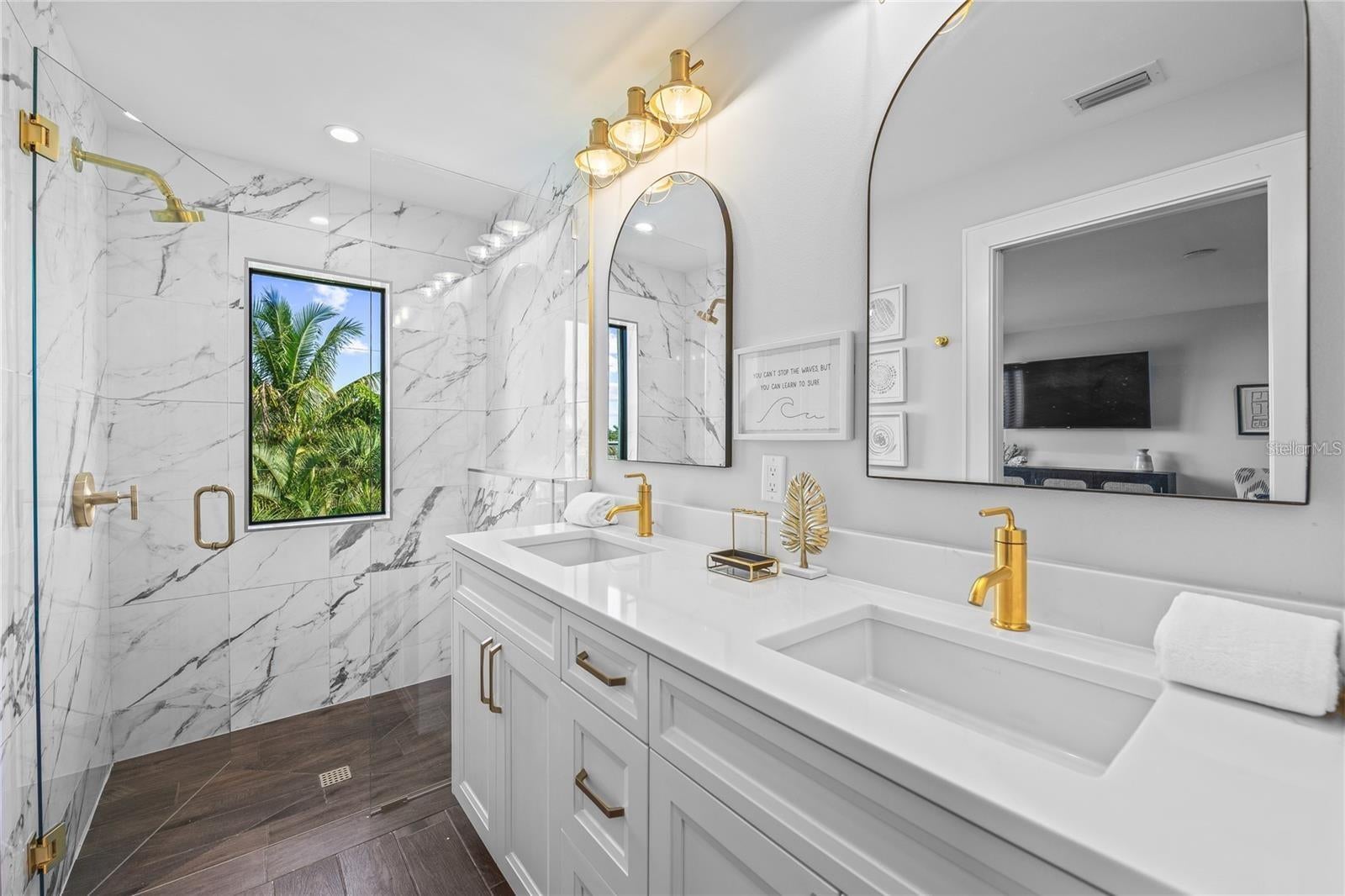 Sarasota, Florida, 34236, United States, 6 Bedrooms Bedrooms, ,8 BathroomsBathrooms,Residential,Active,1773155