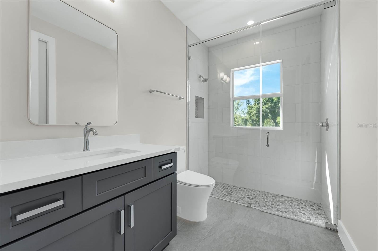 Orlando, Florida, 32804, United States, 5 Bedrooms Bedrooms, ,4 BathroomsBathrooms,Residential,Active,1702896