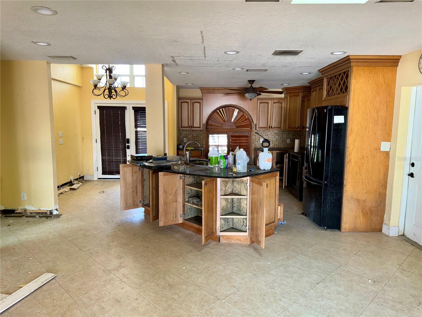 Redington Beach, Florida, 33708, United States, 3 Bedrooms Bedrooms, ,2 BathroomsBathrooms,Residential,Active,1704047
