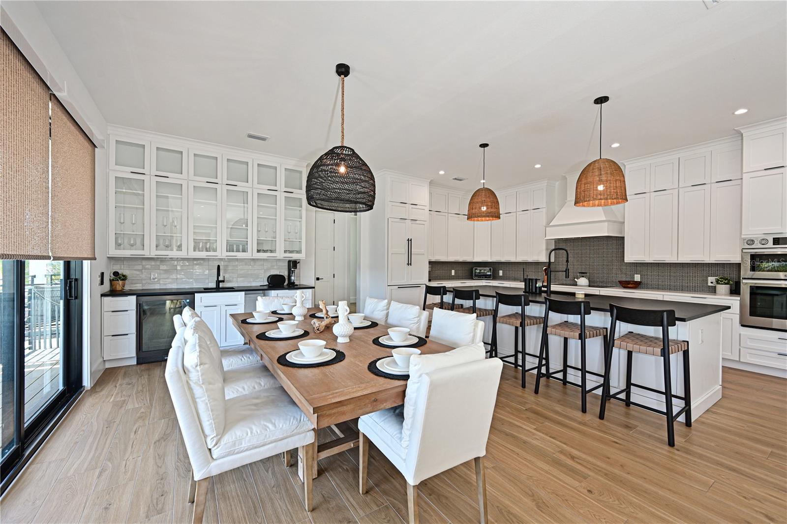 Holmes Beach, Florida, 34217, United States, 4 Bedrooms Bedrooms, ,4 BathroomsBathrooms,Residential,Active,1995267