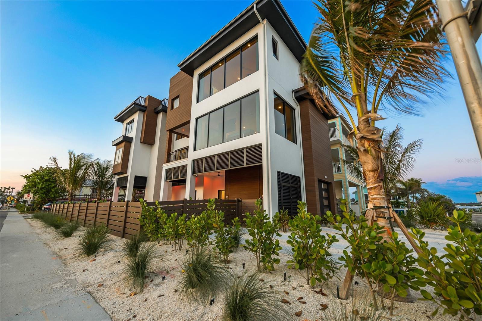 Bradenton Beach, Florida, 34217, United States, ,6 BathroomsBathrooms,Residential,Active,1829944