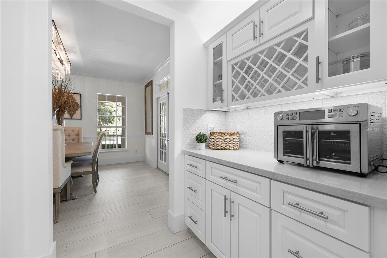 Alachua, Florida, 32615, United States, 5 Bedrooms Bedrooms, ,7 BathroomsBathrooms,Residential,Active,2009170