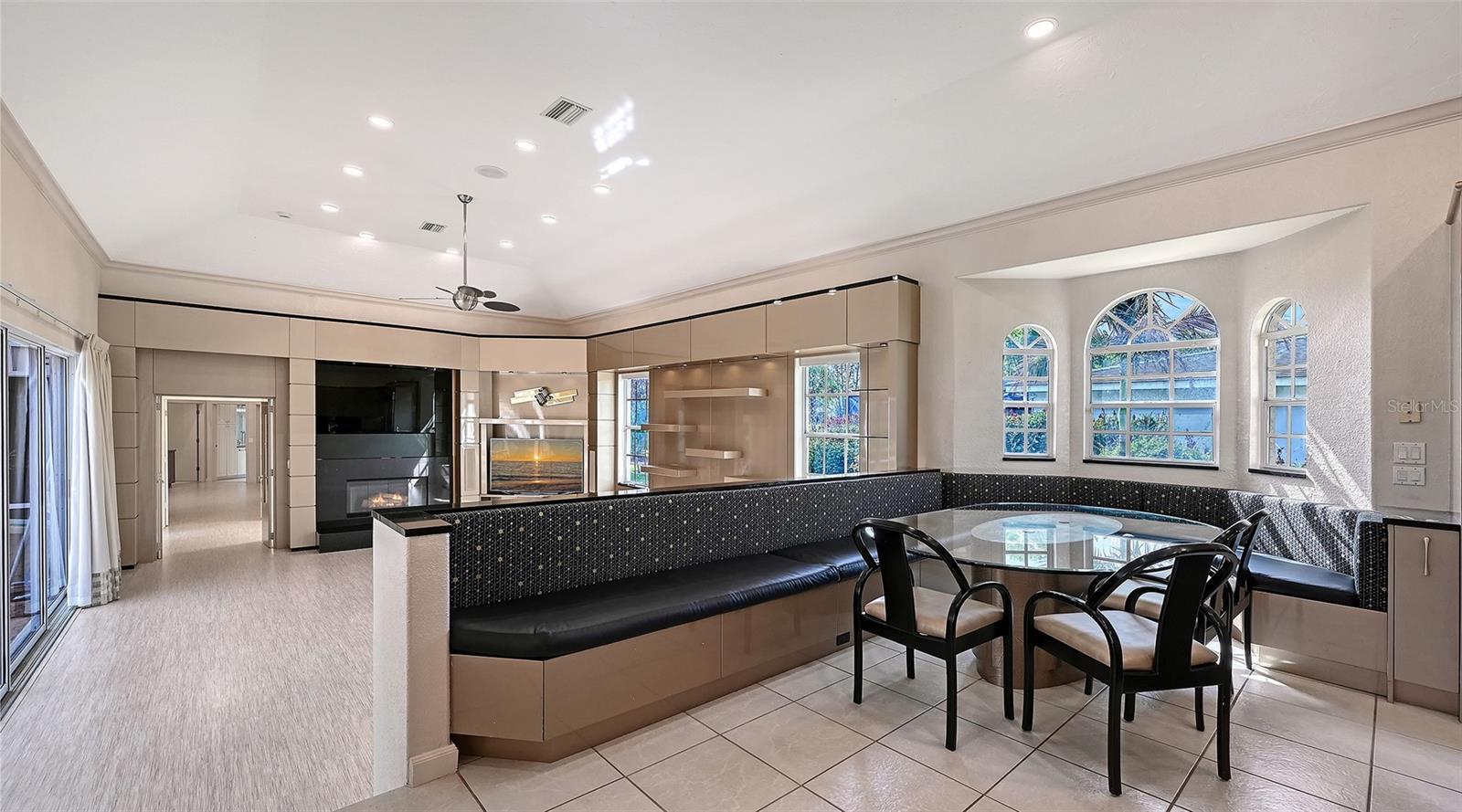 Sarasota, Florida, 34241, United States, 6 Bedrooms Bedrooms, ,5 BathroomsBathrooms,Residential,Active,2027822