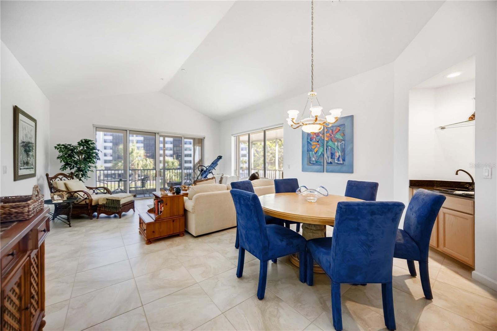Siesta Key, Florida, 34242, United States, 3 Bedrooms Bedrooms, ,3 BathroomsBathrooms,Residential,Active,1762821