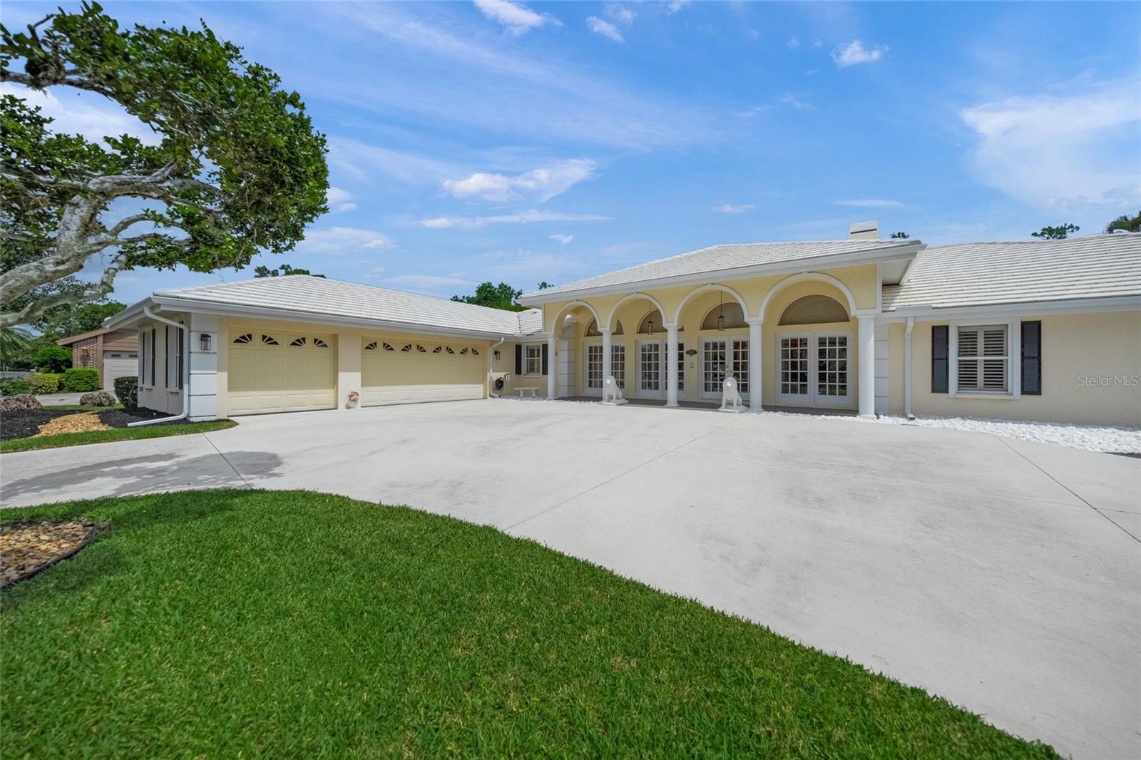 Sarasota, Florida, 34241, United States, 5 Bedrooms Bedrooms, ,4 BathroomsBathrooms,Residential,Active,1894526