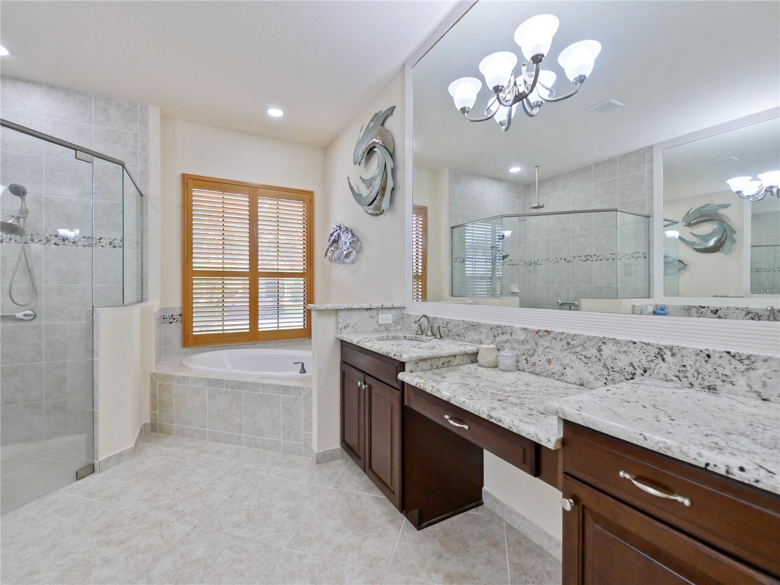 Orlando, Florida, 32832, United States, 5 Bedrooms Bedrooms, ,4 BathroomsBathrooms,Residential,Active,1894191