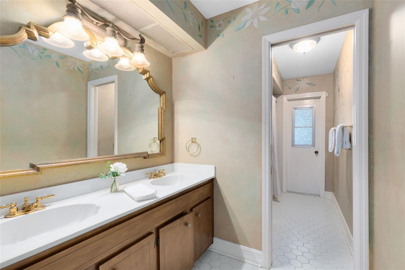 Winter Springs, Florida, 32708, United States, 4 Bedrooms Bedrooms, ,3 BathroomsBathrooms,Residential,Active,1894515