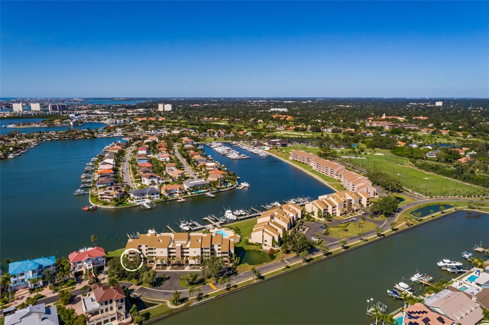 St Petersburg, Florida, 33707, United States, 4 Bedrooms Bedrooms, ,5 BathroomsBathrooms,Residential,Active,1985578