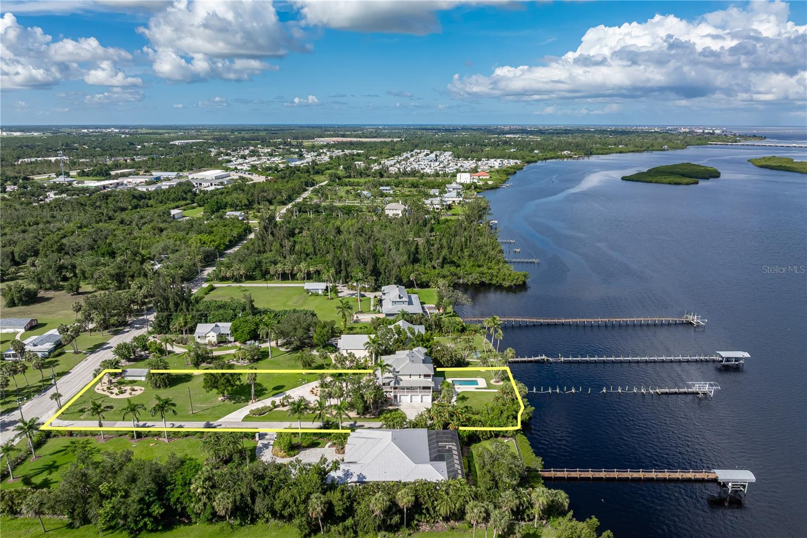 Punta Gorda, Florida, 33982, United States, 5 Bedrooms Bedrooms, ,4 BathroomsBathrooms,Residential,Active,1905353