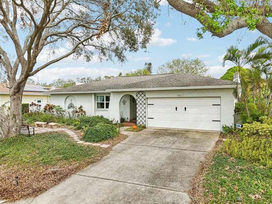 8083 BAYHAVEN DR, SEMINOLE, FL 33776 - Image 1