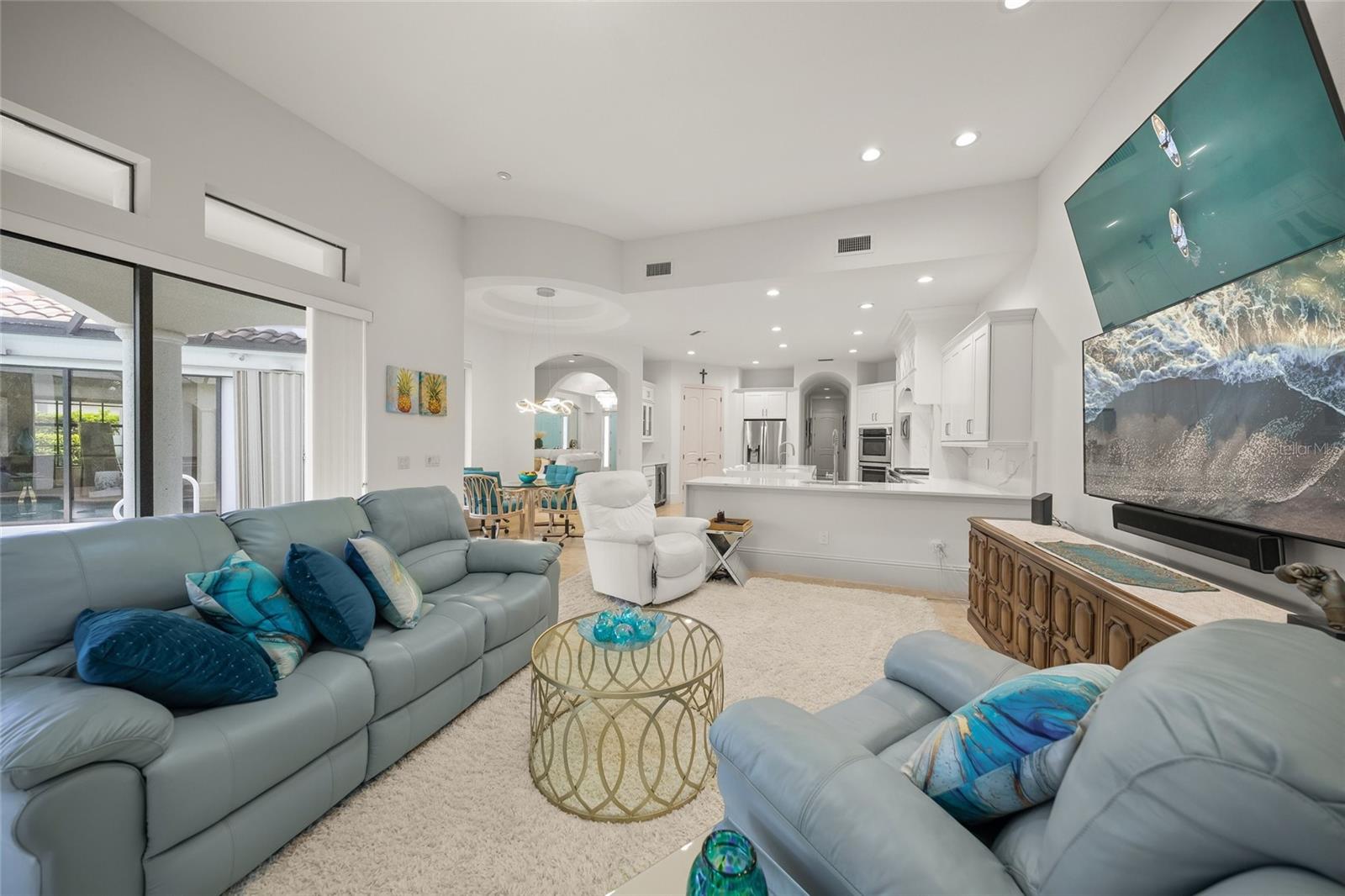 Sarasota, Florida, 34240, United States, 4 Bedrooms Bedrooms, ,5 BathroomsBathrooms,Residential,Active,1898192