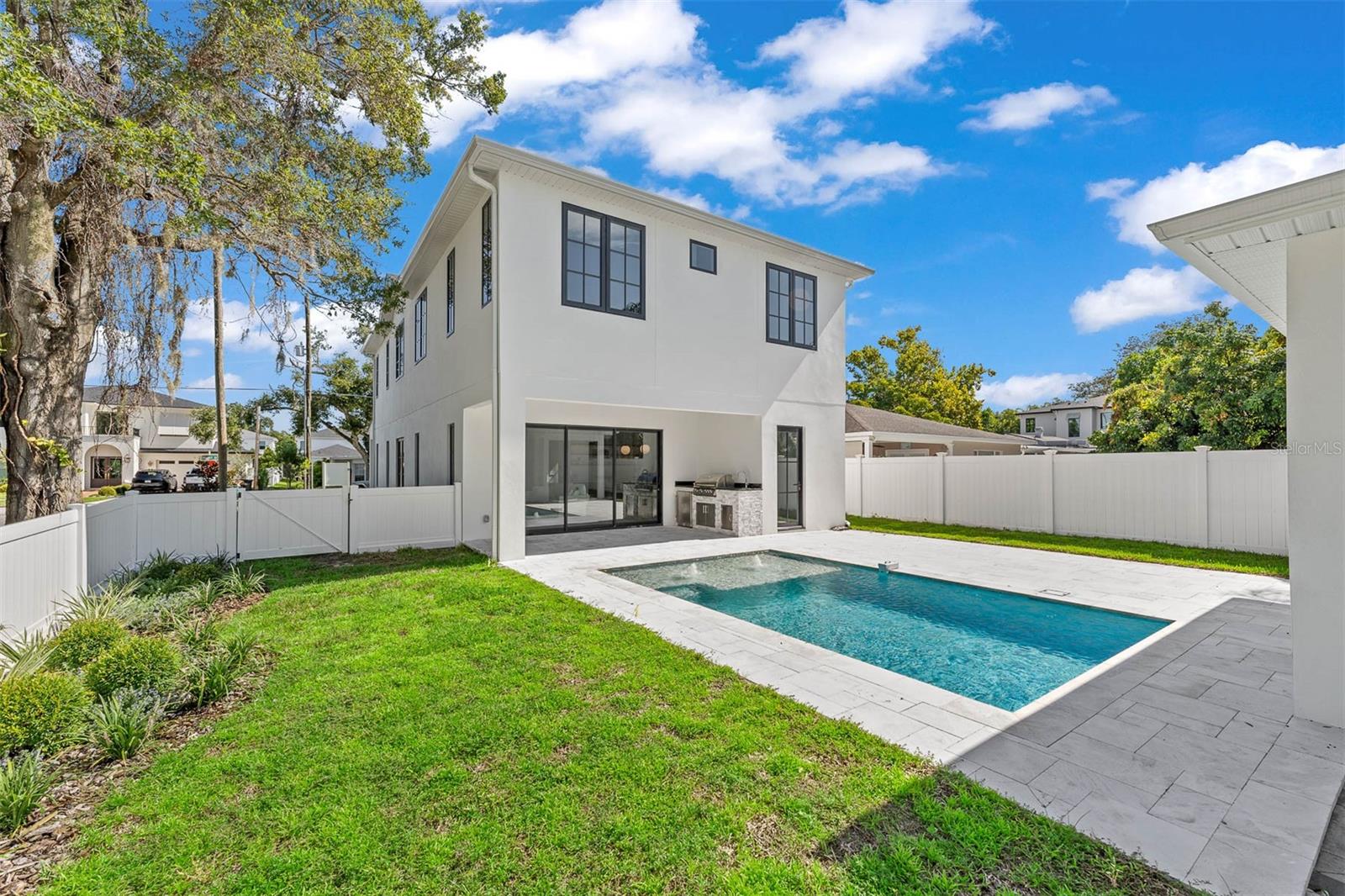 Orlando, Florida, 32804, United States, 5 Bedrooms Bedrooms, ,5 BathroomsBathrooms,Residential,Active,1905097