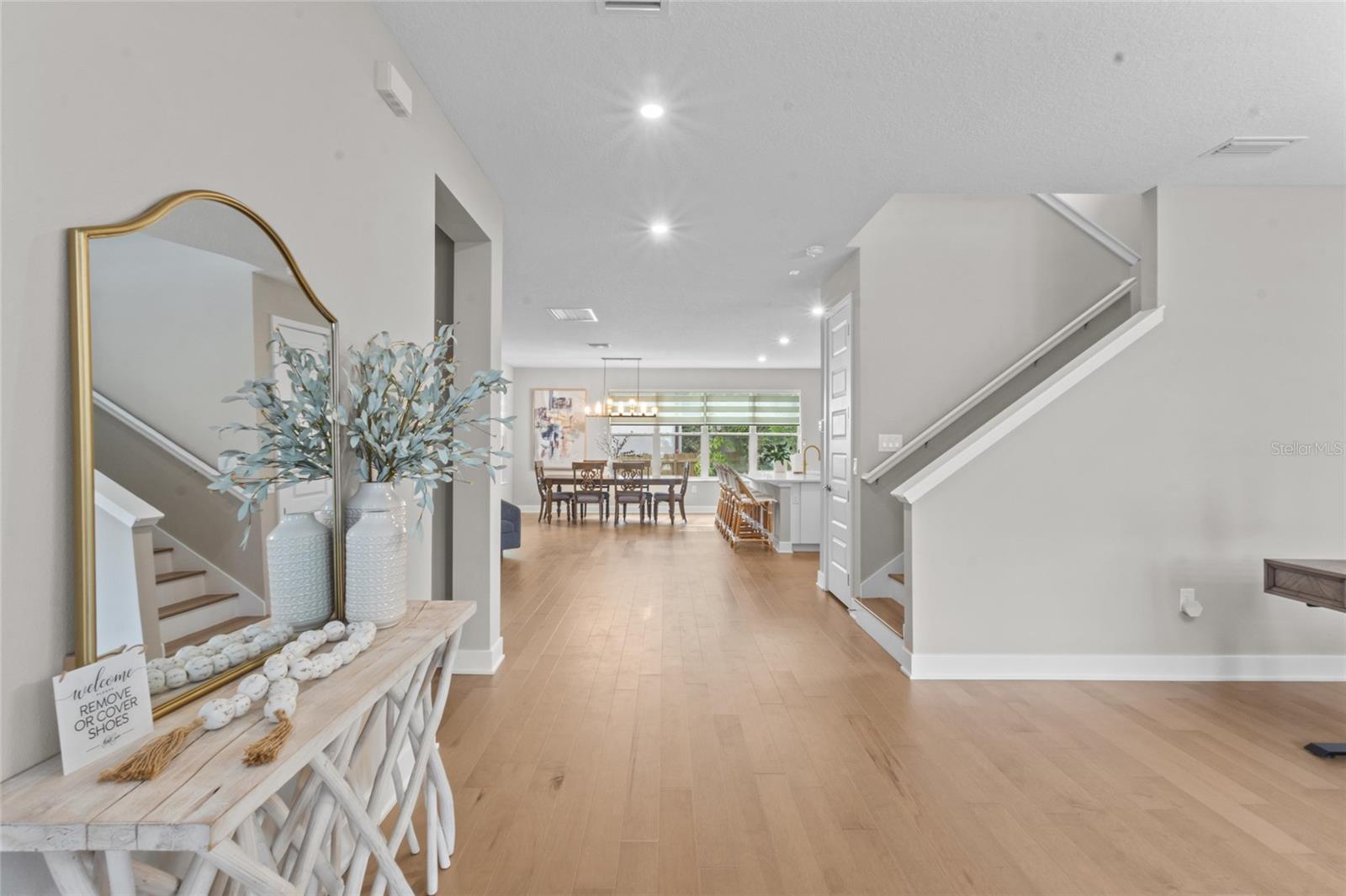 Tampa, Florida, 33609, United States, 4 Bedrooms Bedrooms, ,4 BathroomsBathrooms,Residential,Active,2010143