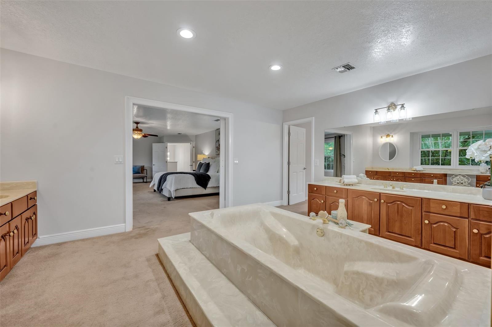 Geneva, Florida, 32732, United States, ,4 BathroomsBathrooms,Residential,Active,1701775