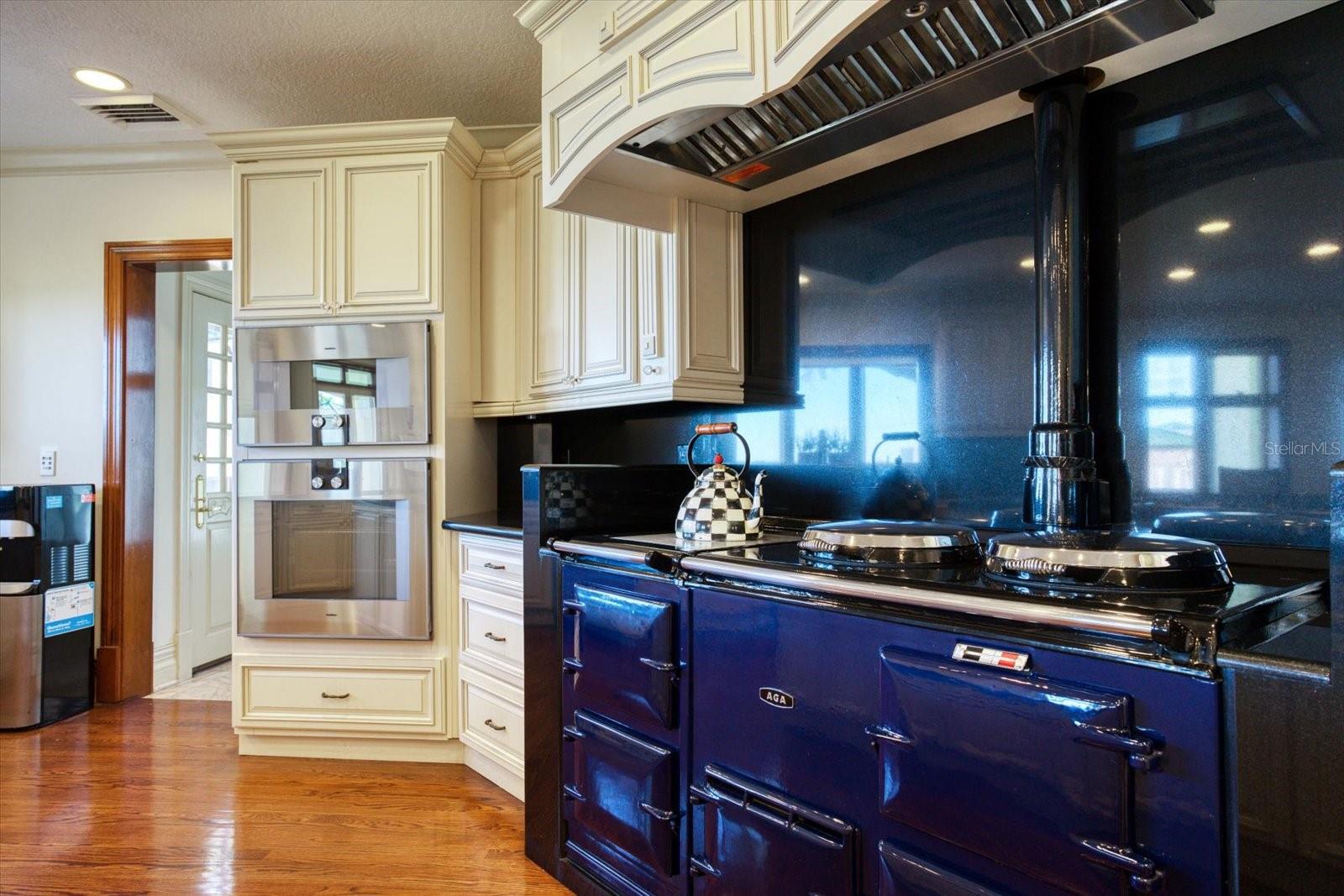 Clearwater, Florida, 33756, United States, 10 Bedrooms Bedrooms, ,11 BathroomsBathrooms,Residential,Active,1738489